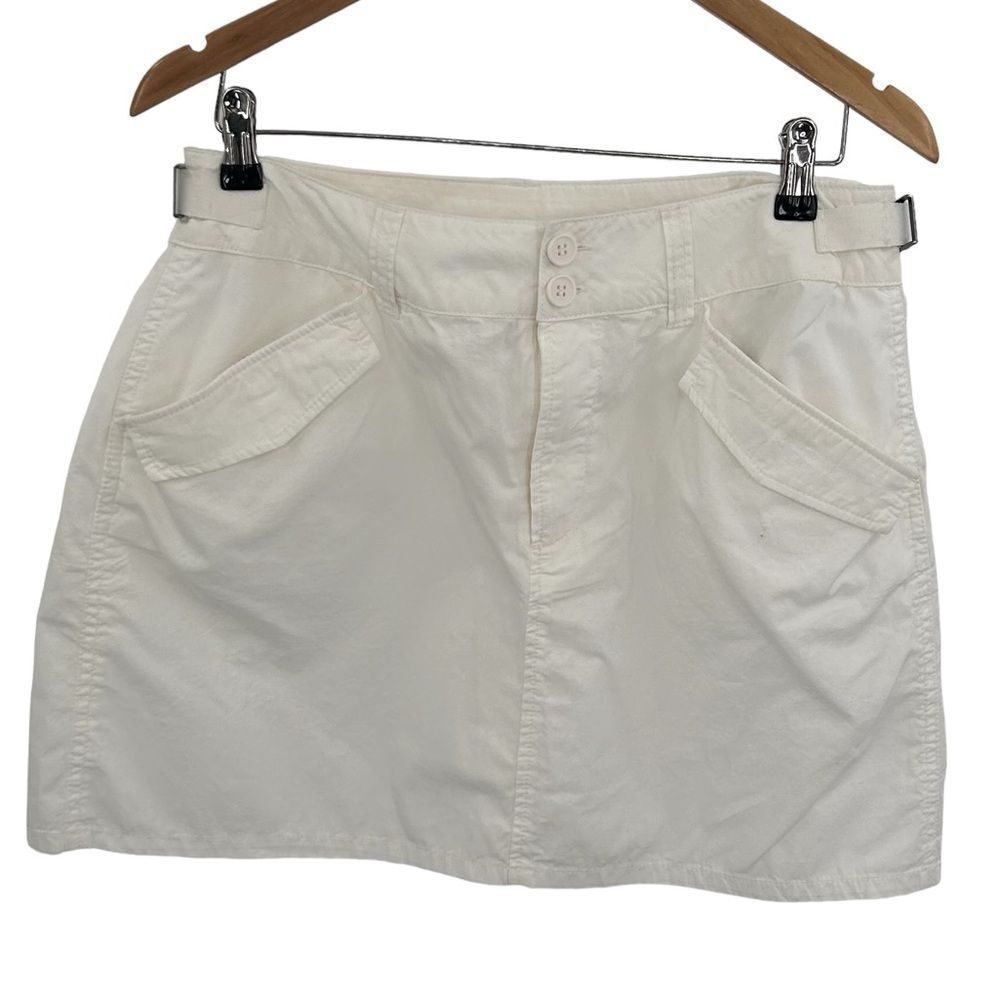 H&M Divided white skirt size medium